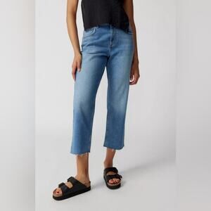 BDG Urban Outfitters Women’s Cropped Cowboy Jean Size 28